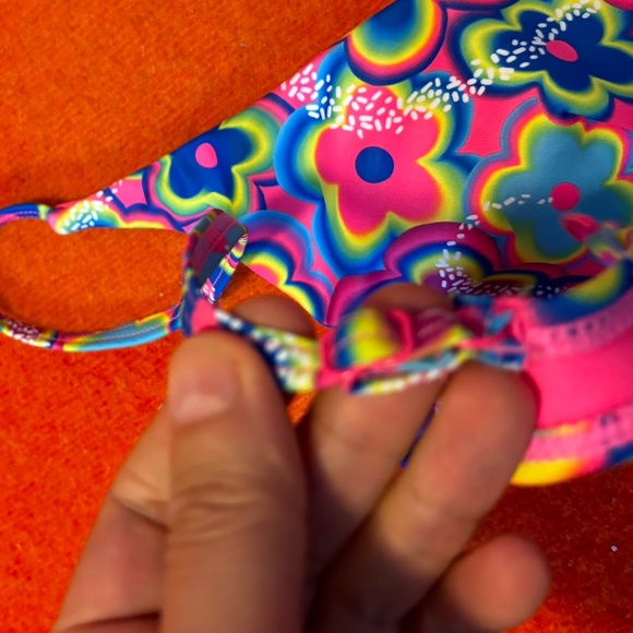 Vibrant abstract flowers underwire balconette bikini swimsuit top NWT - Picture 5 of 11